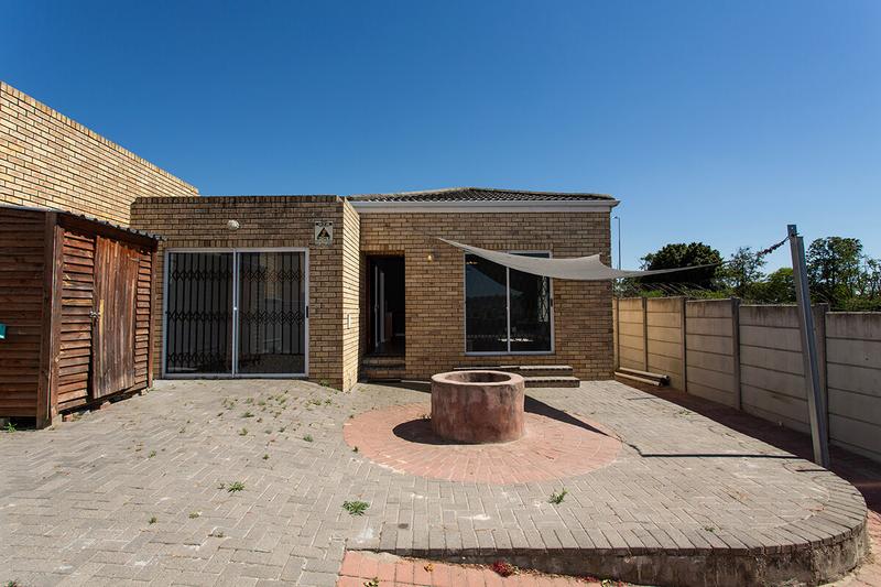4 Bedroom Property for Sale in Normandie Western Cape